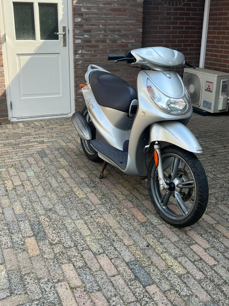 Peugeot looxor scooter of TE RUIL, Fietsen en Brommers, Snorfietsen en Snorscooters, Ophalen of Verzenden, Benzine, Peugeot