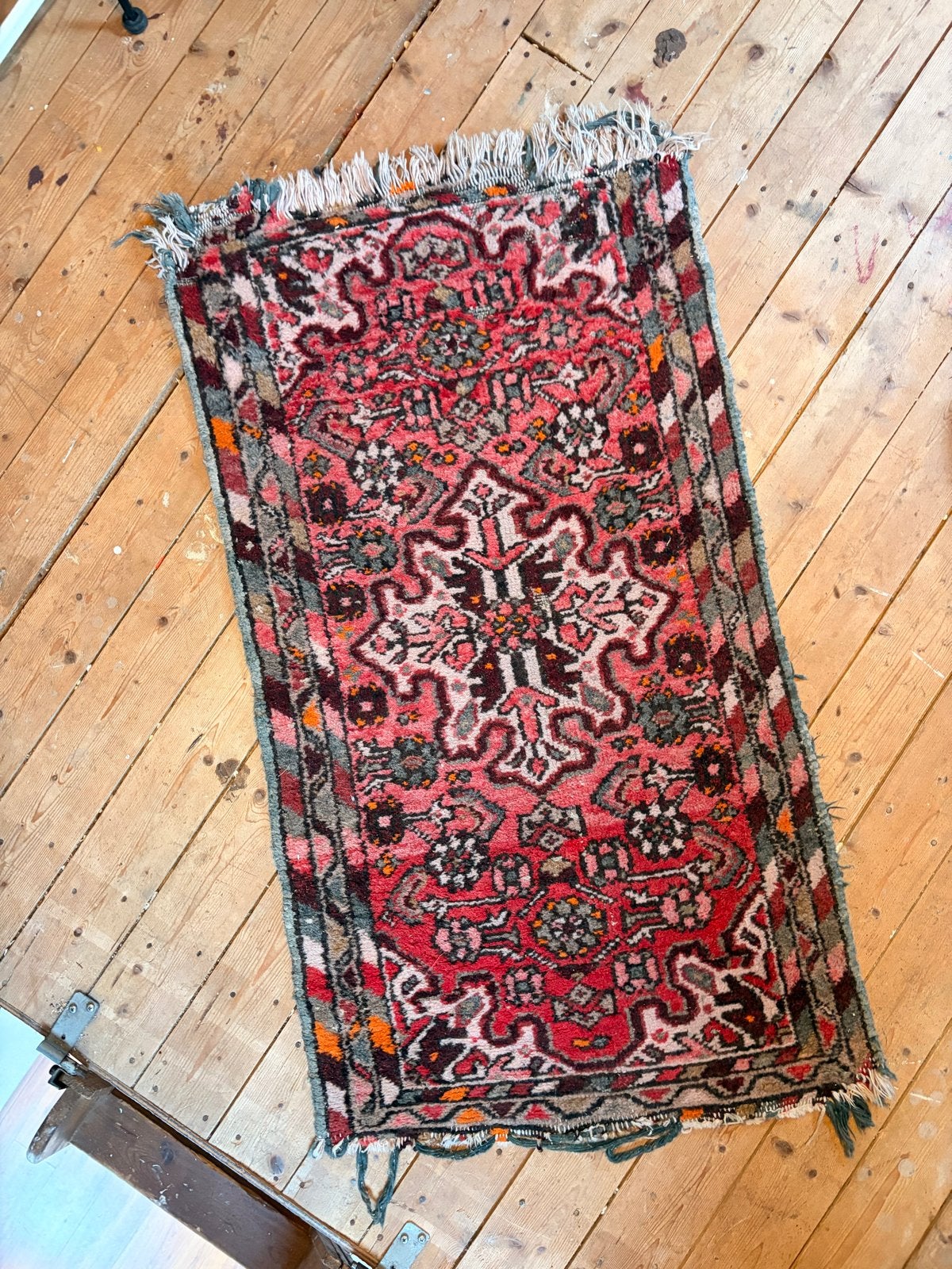 Vintage Perzisch tapijtje - Klein kleedje 129 x 65, Ophalen, Minder dan 50 cm, Gebruikt, 50 tot 100 cm