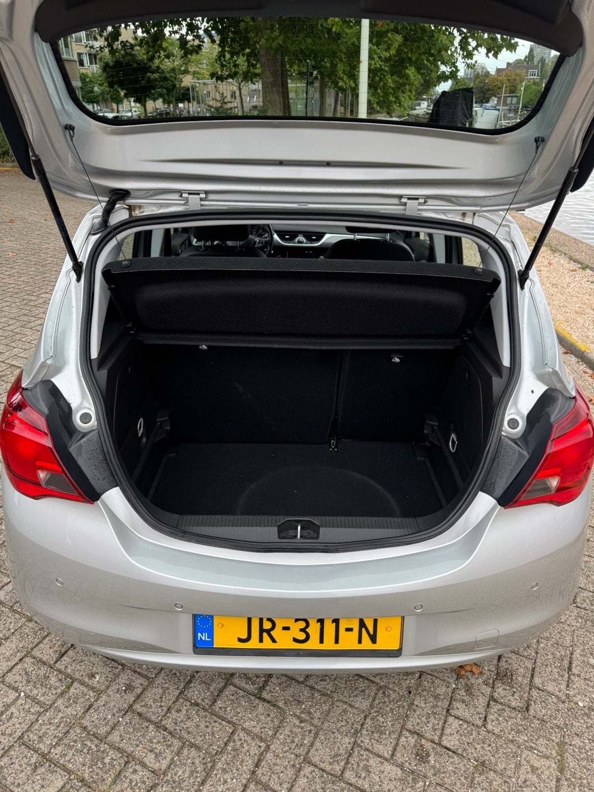 Foto 5 van Opel Corsa 1.4 66KW/90PK 5D 2016 Grijs