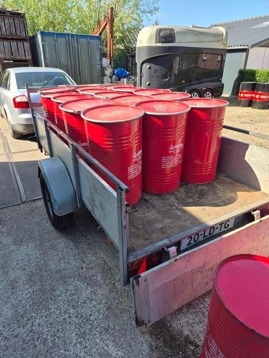 Klemdekselvaten bloembak oliedrum dekselvaten 100 liter, Ophalen