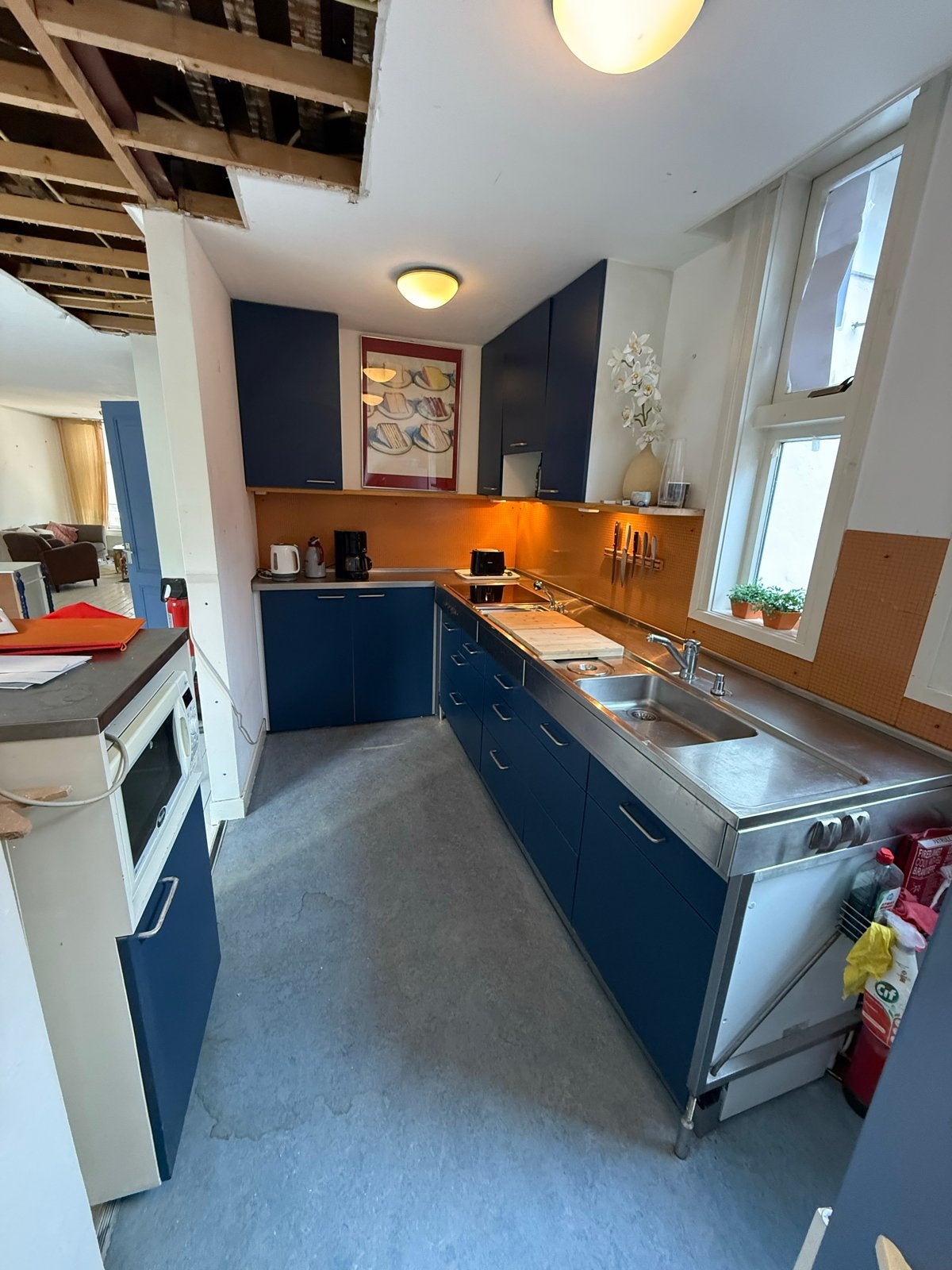 Compacte hoekkeuken- Bulthaup RVS blad en blauwe fronten, Ophalen, Gebruikt, Blauw, Hoekkeuken