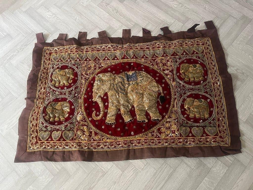 Mooi wandkleed uit Thailand, Ophalen, Gebruikt, Oosters, Rood