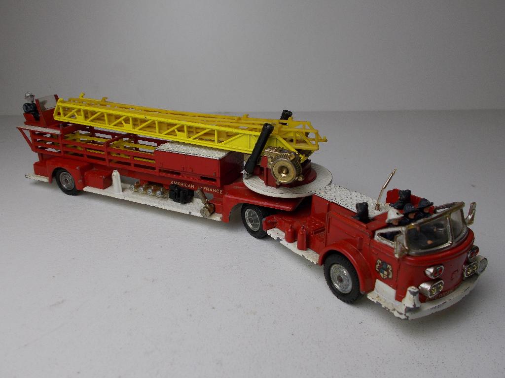1968 Corgi MajorToys 1143 AMERICA LA FRANCE RESCUE Igst (C), Ophalen of Verzenden, Zo goed als nieuw, Bus of Vrachtwagen, Corgi