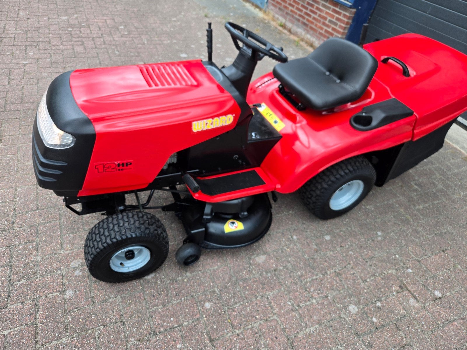 Zitmaaier wizard 
moter 12/5 pk b&s, Tuin en Terras, Ophalen, Zo goed als nieuw, 50 cm of meer