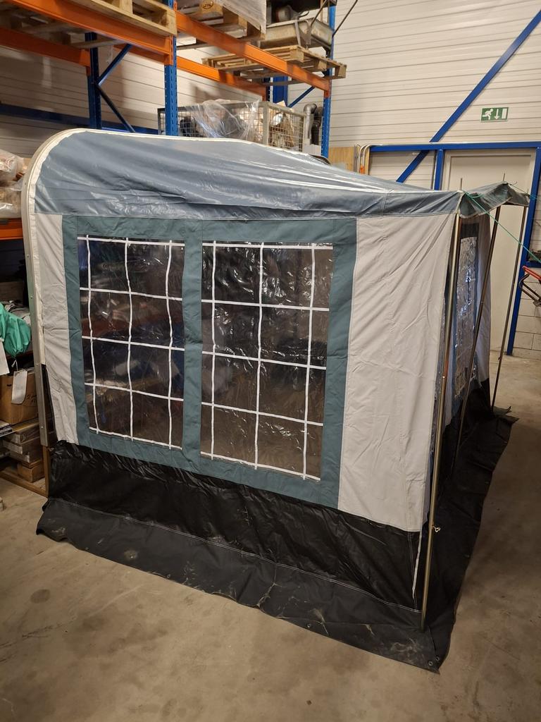 Voortent 225x300 met pedluifel - Zonder stokken, Caravans en Kamperen, Tentaccessoires, Ophalen of Verzenden, Nieuw