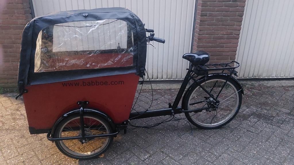 Babboe Big E 3-stuks elektrische bakfietsen opknappers, 4 kinderen of meer, Gebruikt, Huif, Ophalen