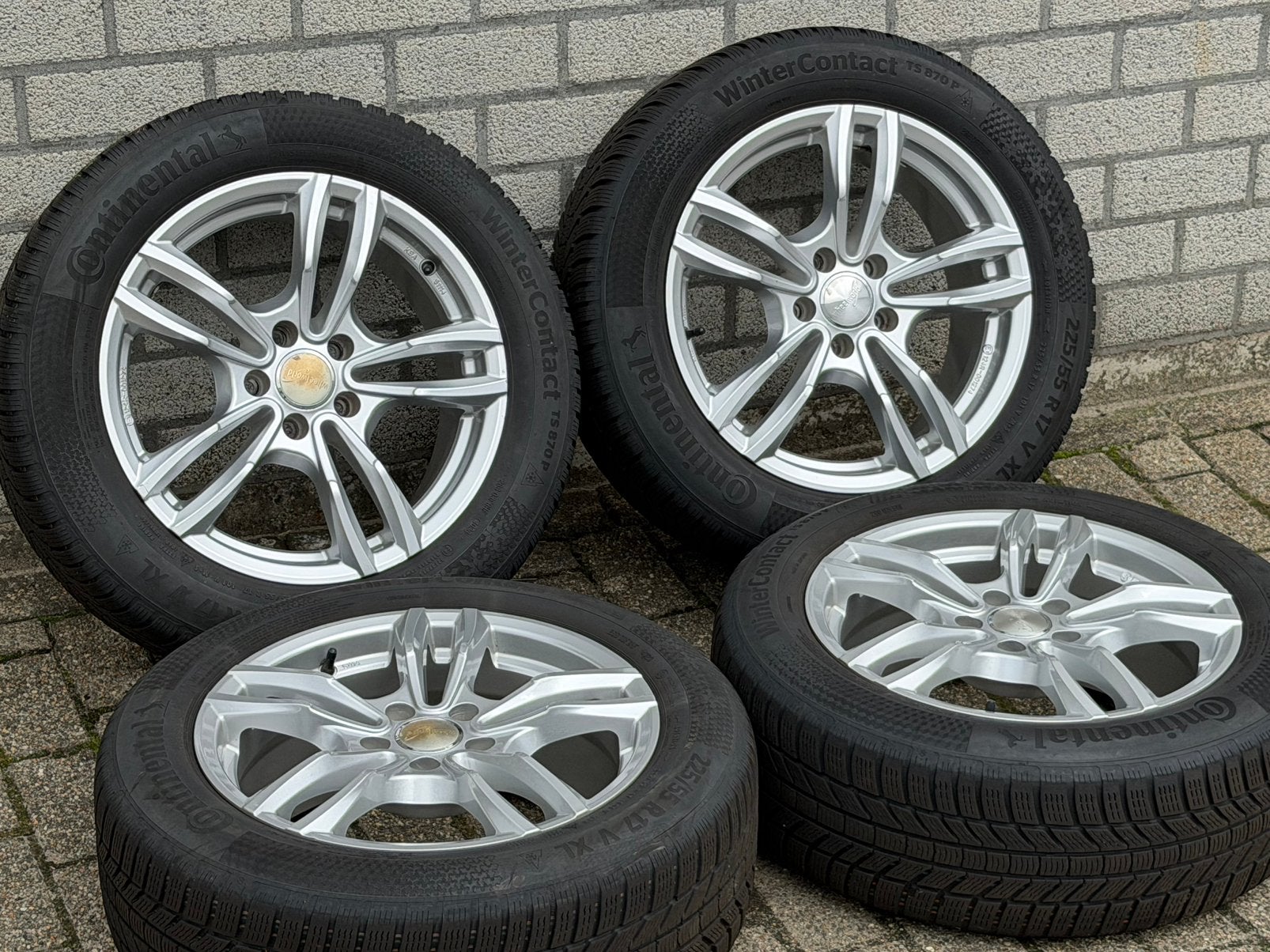 Cupra Formentor 17 inch Winterset Continental WinterContact, Auto-onderdelen, Ophalen, Gebruikt, Banden en Velgen, 17 inch