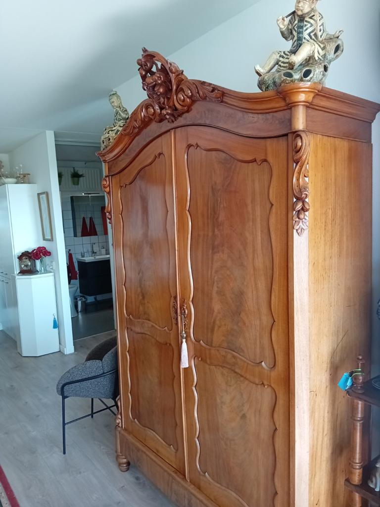 Kuifkast hout (kersen), Ophalen