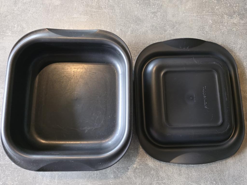 Tupperware UltraPro Ovenschaal Zwart 2L vierkant, Ophalen of Verzenden, Gebruikt, Schaal