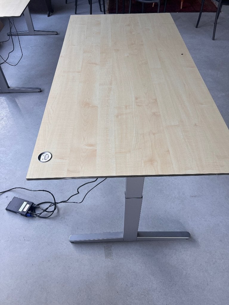 Zit/sta bureaus (4 stuks), Ophalen, Zit-sta bureau, 160 cm, Gebruikt