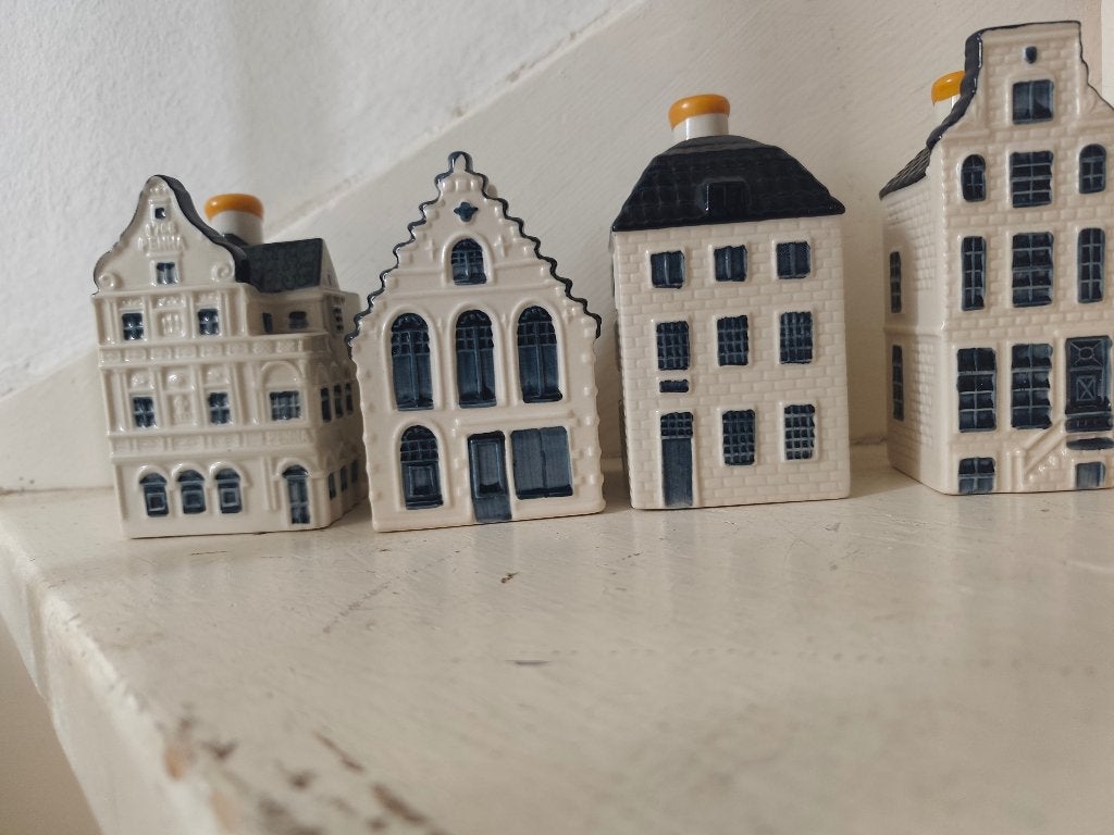 Klm Delfts blauwe huisjes, Verzamelen, KLM Huisjes, Ophalen, Zo goed als nieuw, 1 t/m 20