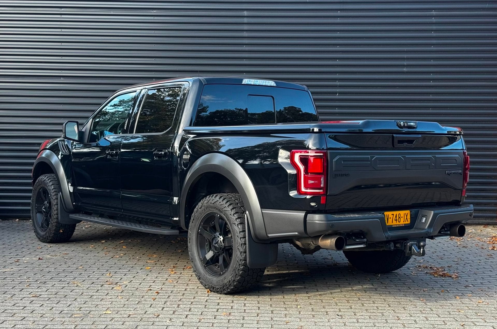 Foto 3 van Ford USA F150 Raptor 3.5 V6 450pk SuperCrew | Carbon | Pano