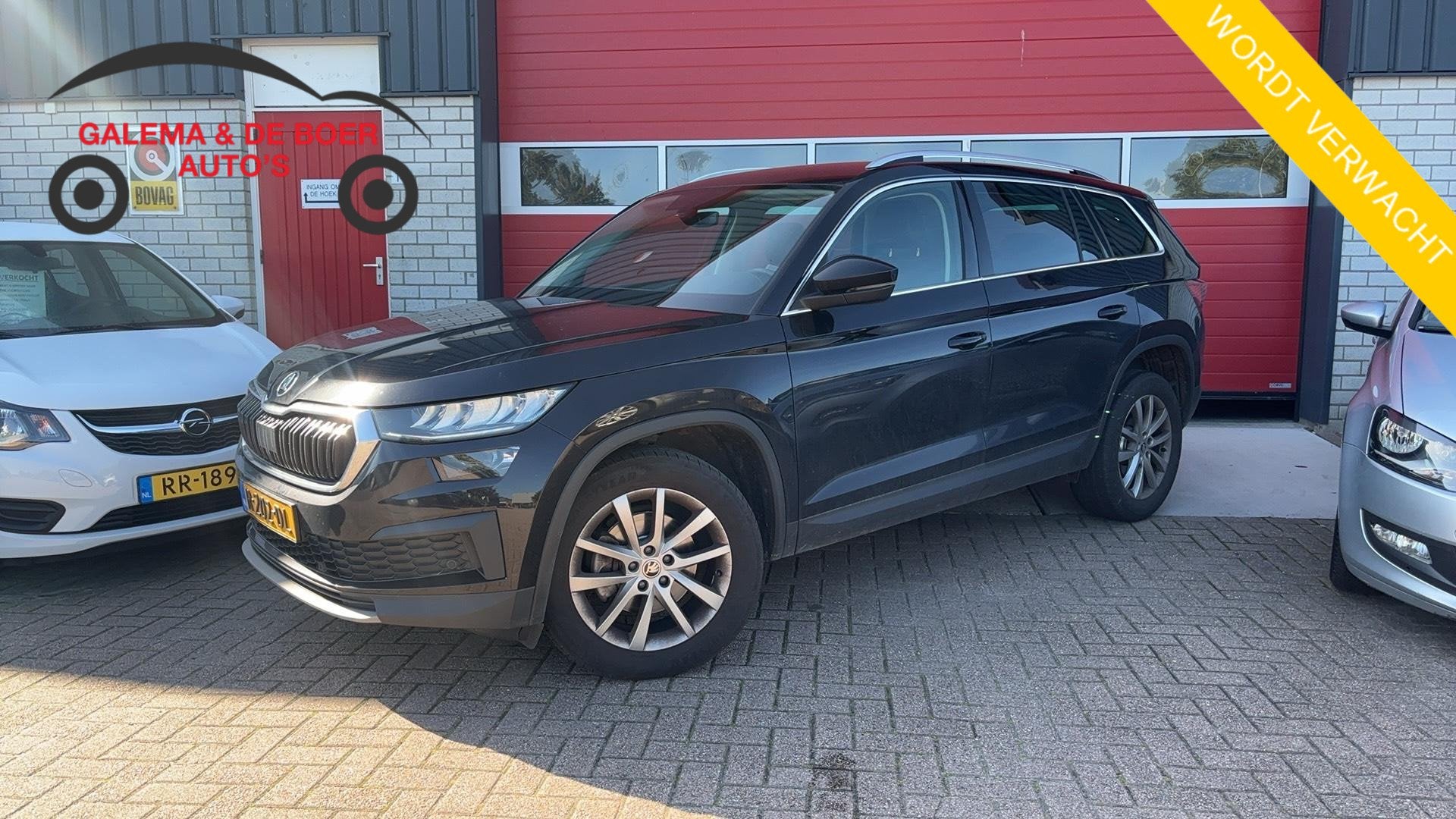 Skoda Kodiaq 1.5 TSI Business Edition 7p. TREKHAAK / CAMERA, Auto's, Voorwielaandrijving, Dealer onderhouden, 4 cilinders, 150 pk