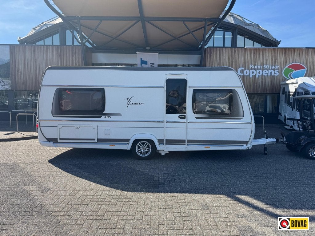 Fendt Tendenza 495 SFR 2019 MOVER + AIRCO!!!, Caravans en Kamperen, Standaardzit, Overige typen, Schokbreker, Bedrijf
