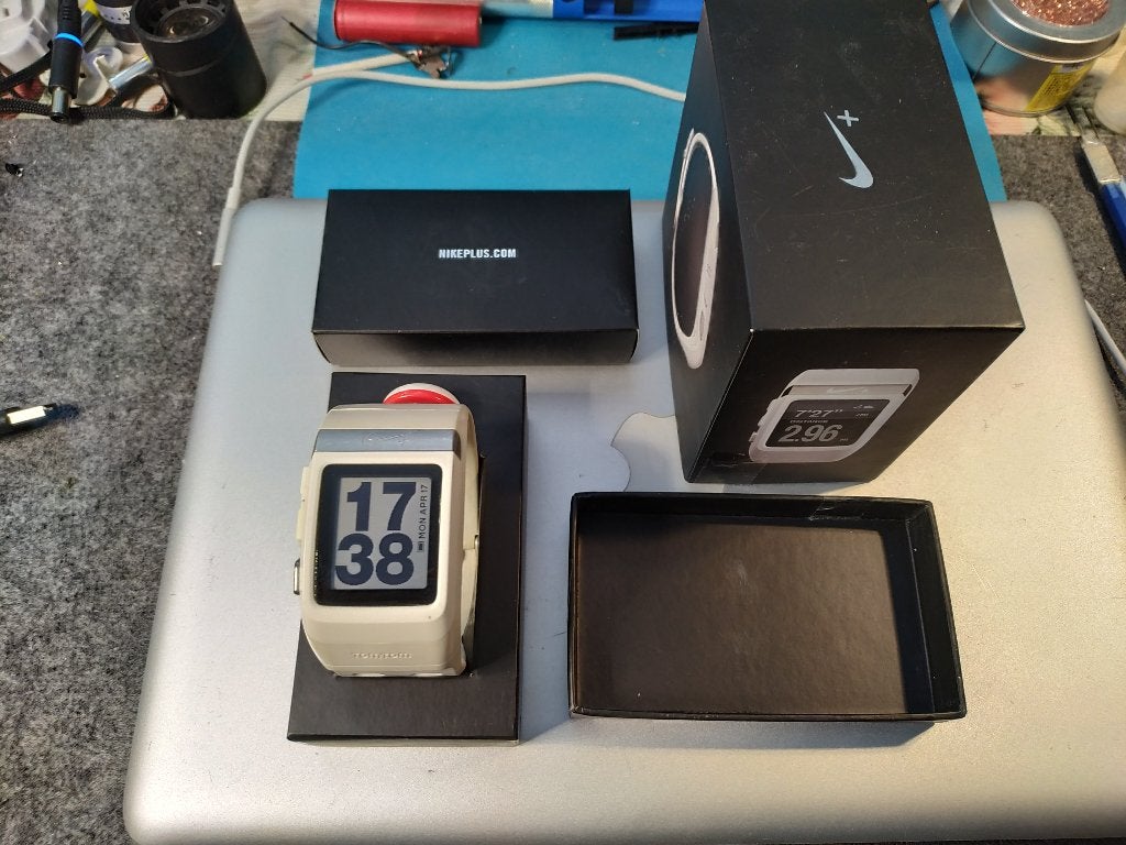 Sporthorloge met GPS en Plus A1193 Voetsensor, Sport en Fitness, Hartslagmeters, Ophalen of Verzenden, Zo goed als nieuw, Garmin
