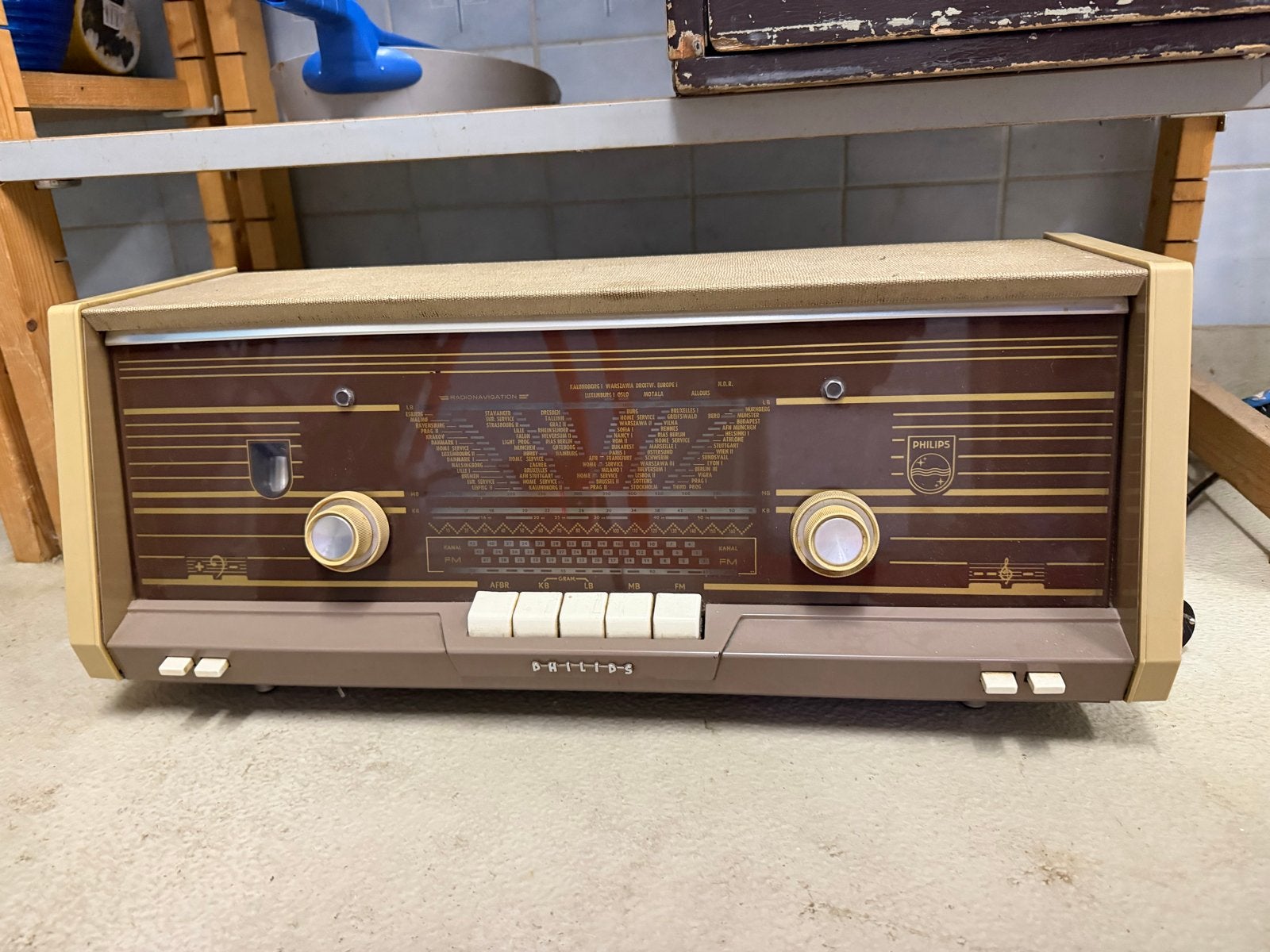 Vintage Philips buizenradio - Klassieke radio, Ophalen of Verzenden, Gebruikt, Radio