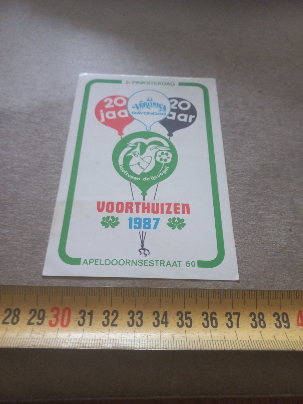 Vintage sticker Voorthuizen 1987 - 20 jaar Veronica, Verzamelen, Ophalen of Verzenden