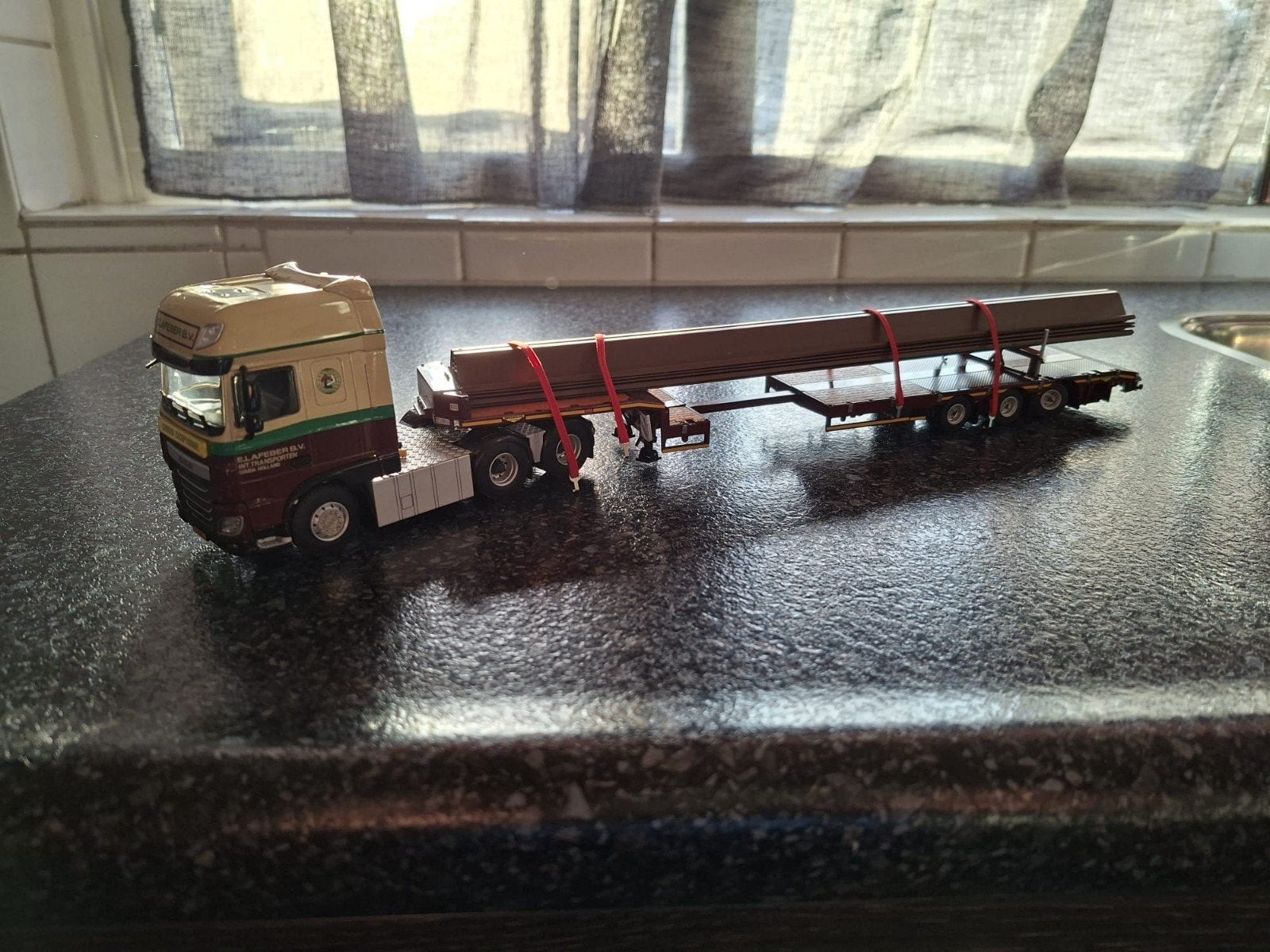 Wsi Daf XF met Broshuis dieplader Lafeber, Ophalen of Verzenden, Nieuw, Bus of Vrachtwagen, Wsi