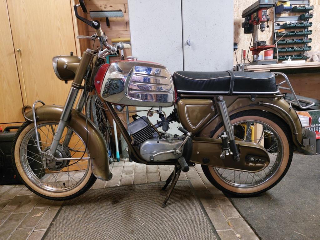 Dkw.  Victoria (dkw)  159 standaard. .kleinkraftrad, Fietsen en Brommers, Brommers | Oldtimers, 50 cc, 5 versnellingen, Ophalen