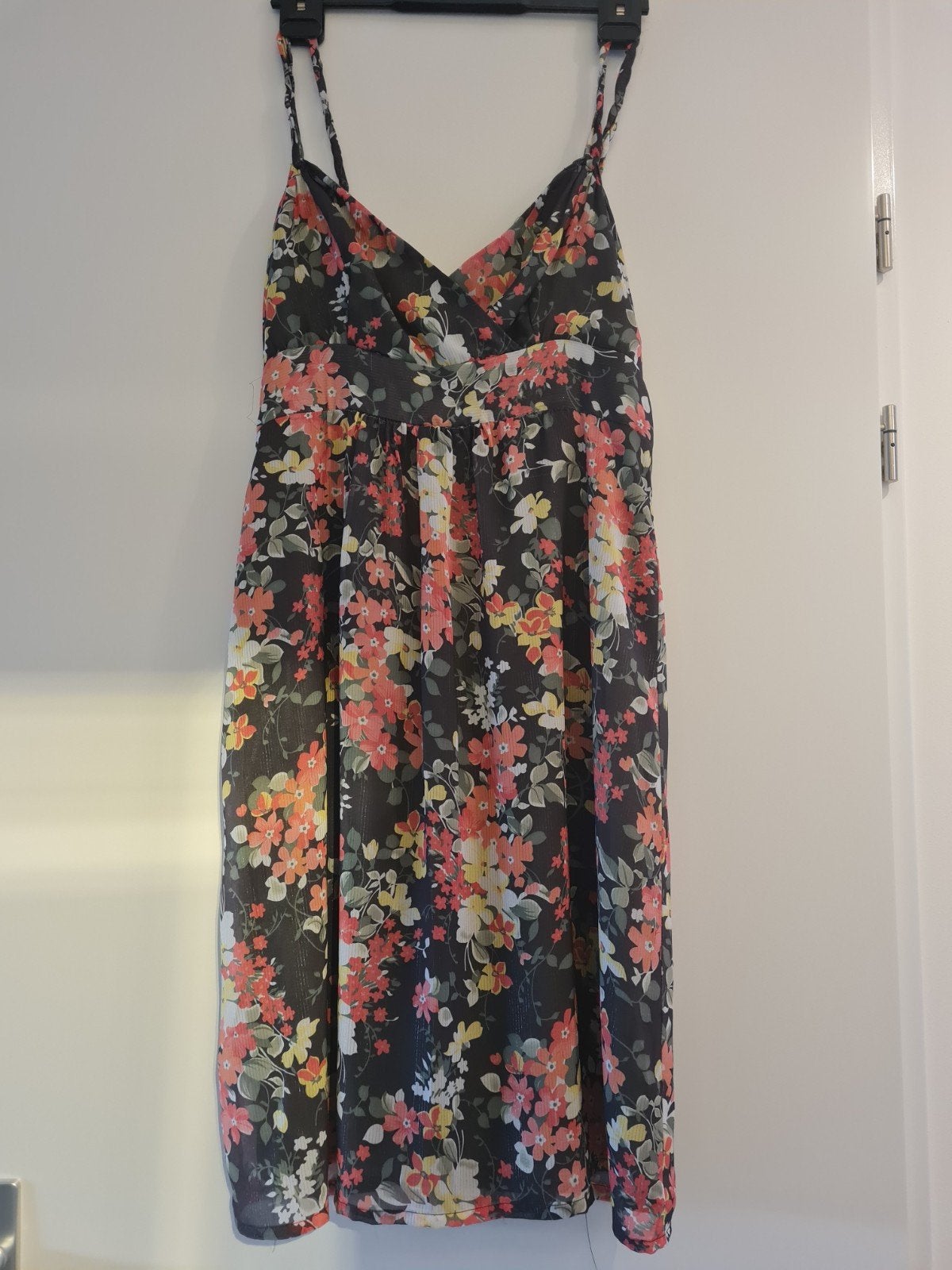 Zomerse bloemenjurk maat M, Kleding | Dames, Maat 38/40 (M), Meerkleurig, Ophalen of Verzenden, Knielengte