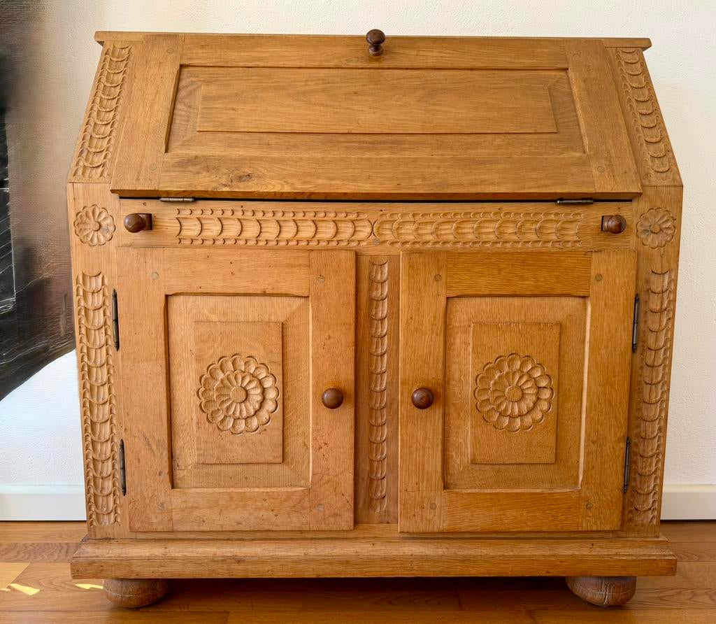 MOET NU WEG - Eiken secretaire / klepkast, volkskunst stijl, Ophalen