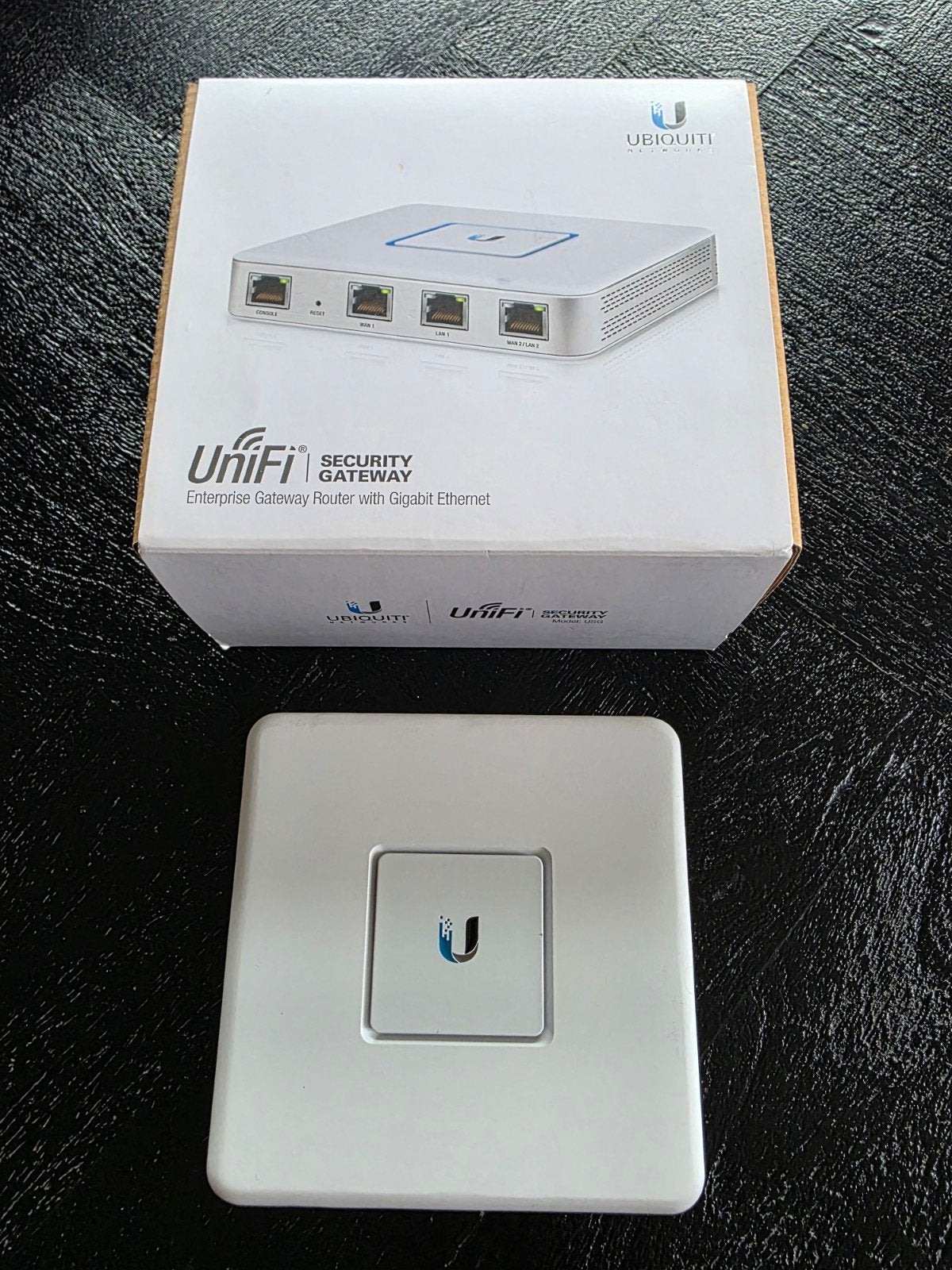 Ubiquiti UniFi Security Gateway (USG) - Zonder stroomadapter, Computers en Software, Routers en Modems, Ophalen of Verzenden, Zo goed als nieuw