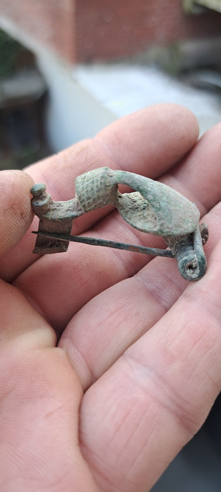 Ongereinigde Romeinse bronzen fibula Bodemvondst, Ophalen of Verzenden