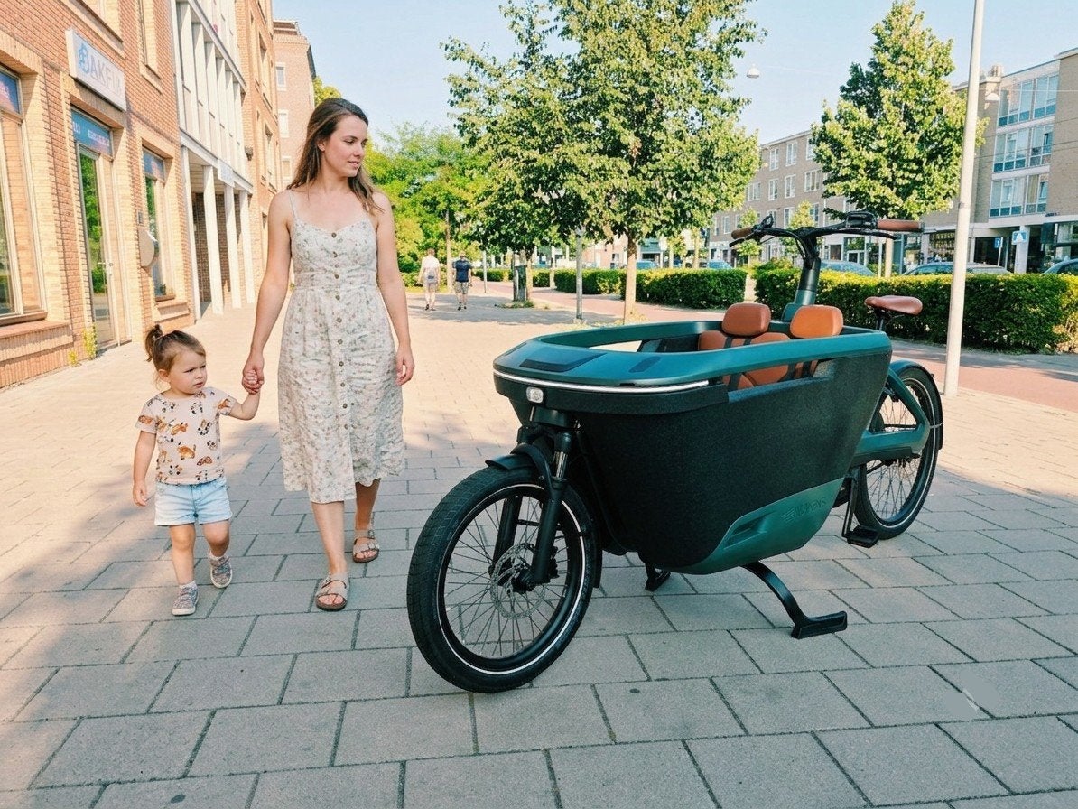 Showroommodel Lovens S60 bakfiets - Zo goed als nieuw, 4 kinderen of meer, Zo goed als nieuw, Info@lovens.nl, Lovens Bakfiets