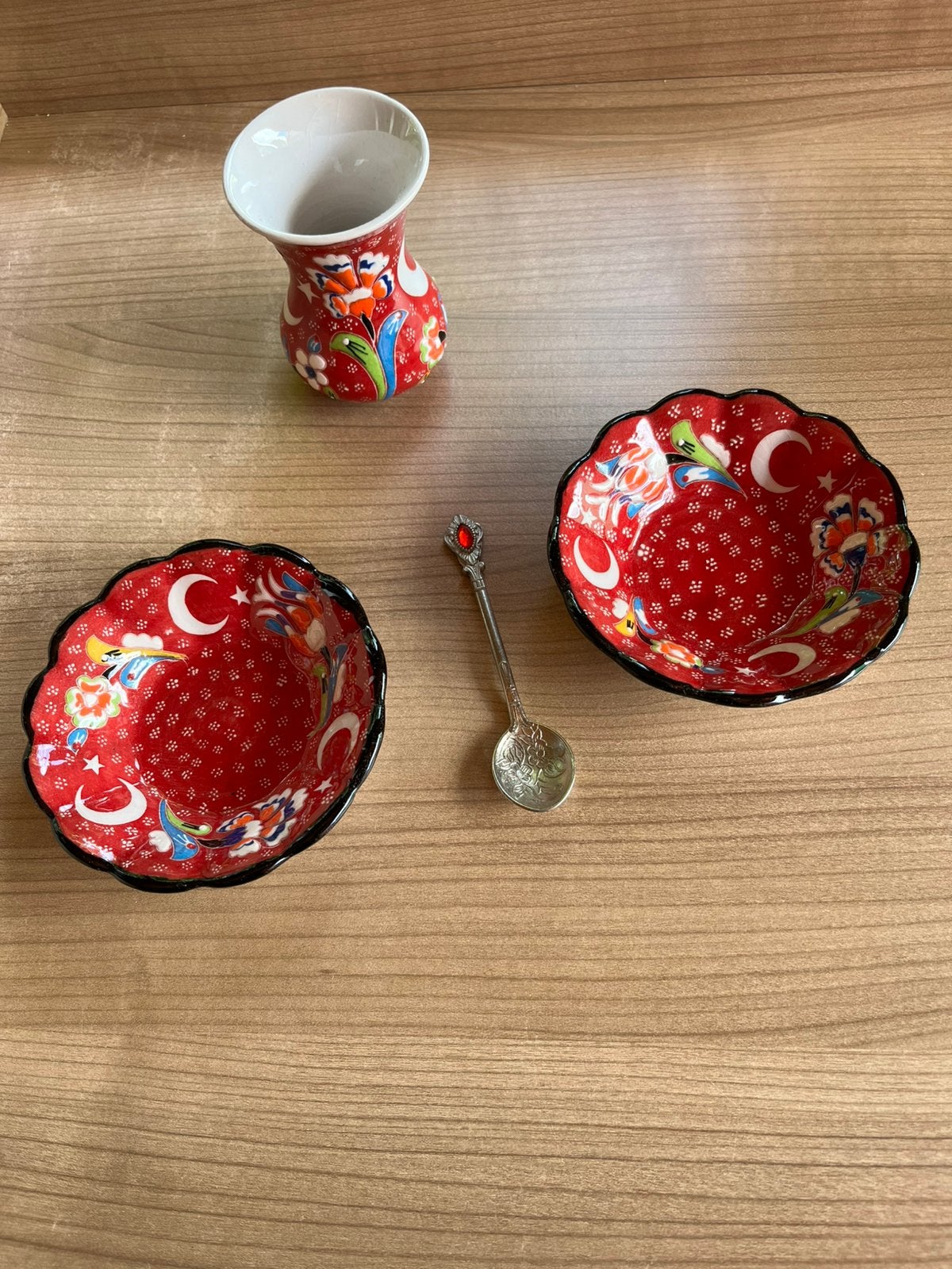 Turks vaasje en 2 schaaltjes en 1 lepeltje handgeschilderd, Ophalen of Verzenden