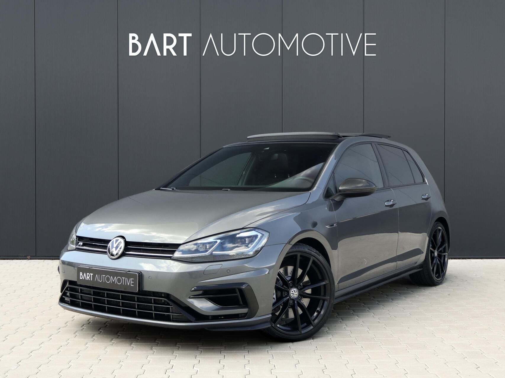 Volkswagen Golf 2.0 TSI 4Motion R 301PK Performance|Akra|Cam, Automaat, Gebruikt, 4 cilinders, 1984 cc