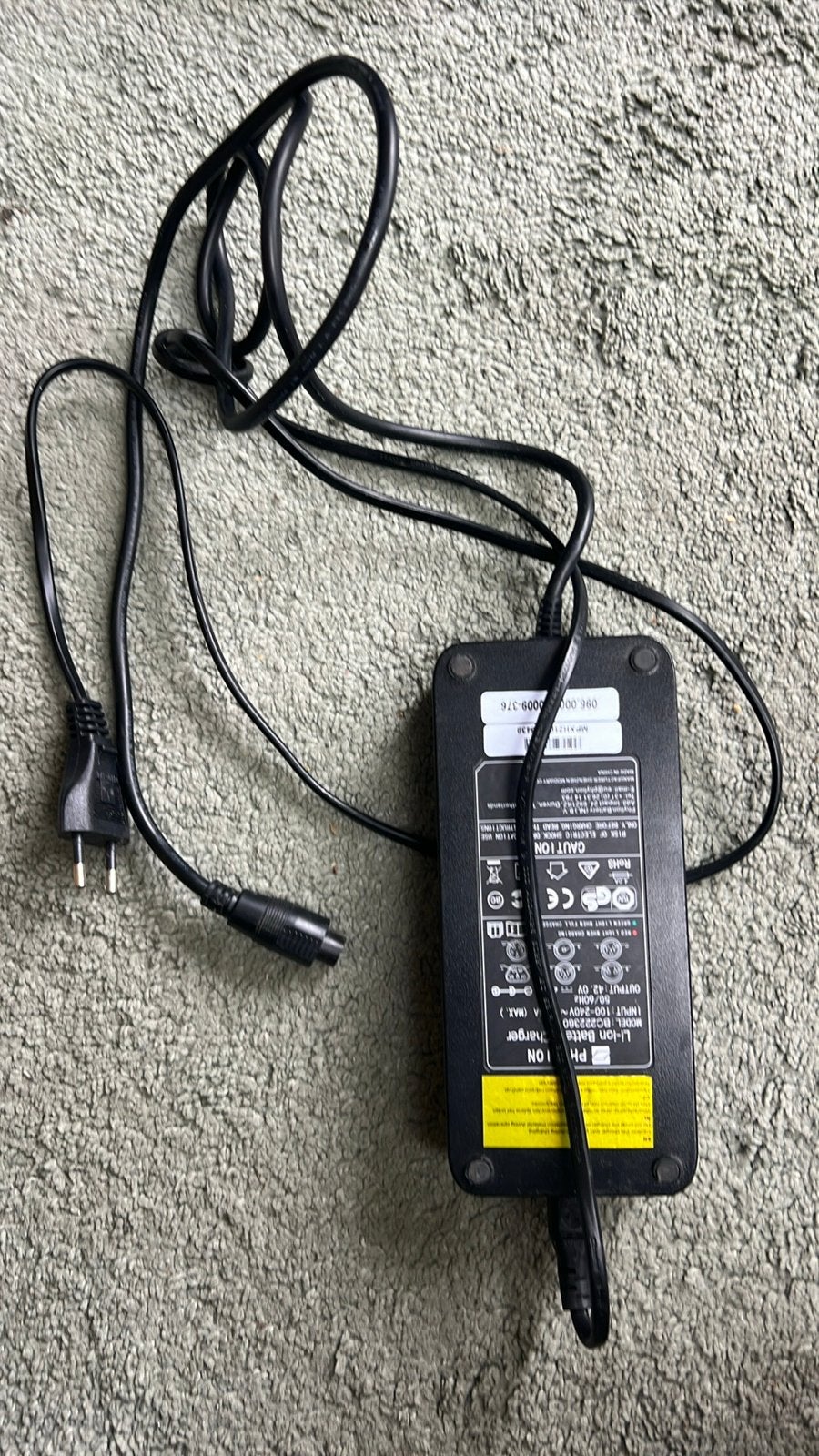 PHION Li-ion Batterijlader 42V, Ophalen of Verzenden, Gebruikt