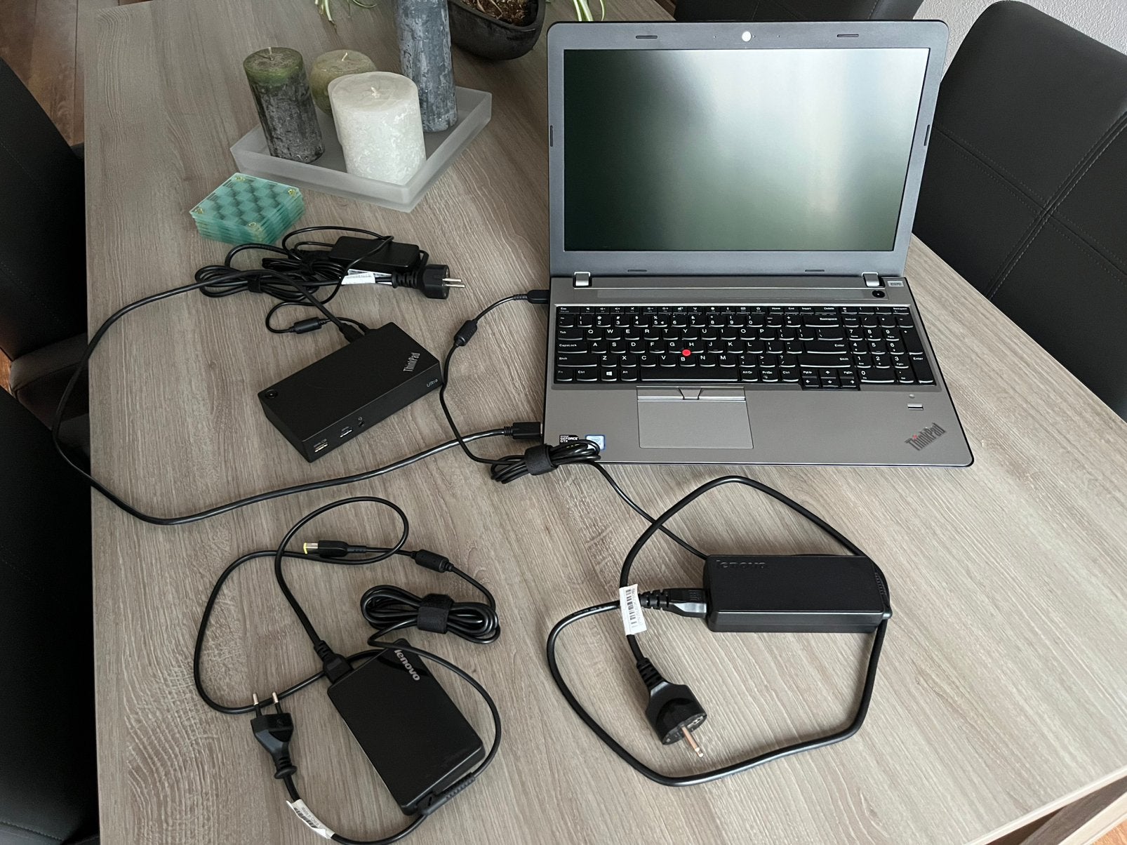 Lenovo ThinkPad E570 + dockingstation en reislader, Ophalen, Met videokaart, 8 GB, Zo goed als nieuw