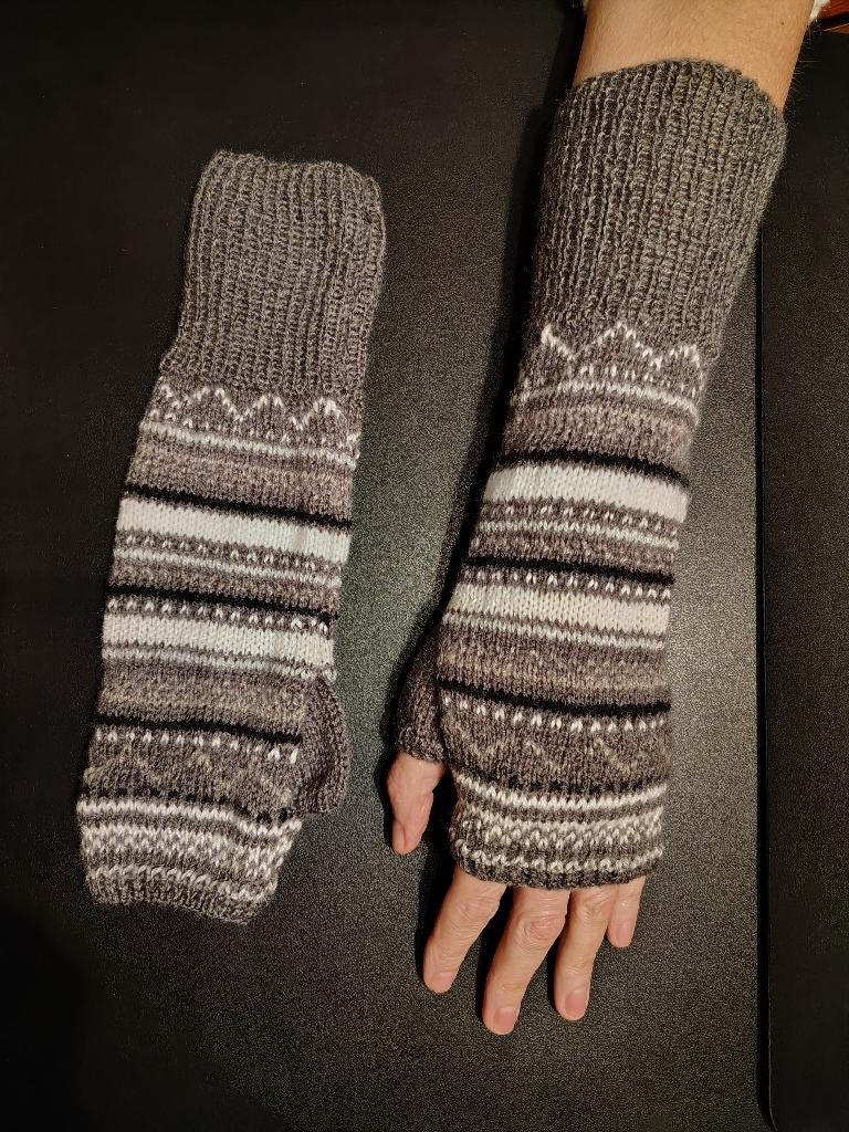nieuwe unieke fijn gebreide lange handschoenen, Kleding | Dames, Mutsen, Sjaals en Handschoenen, Ophalen of Verzenden, Nieuw, Handschoenen