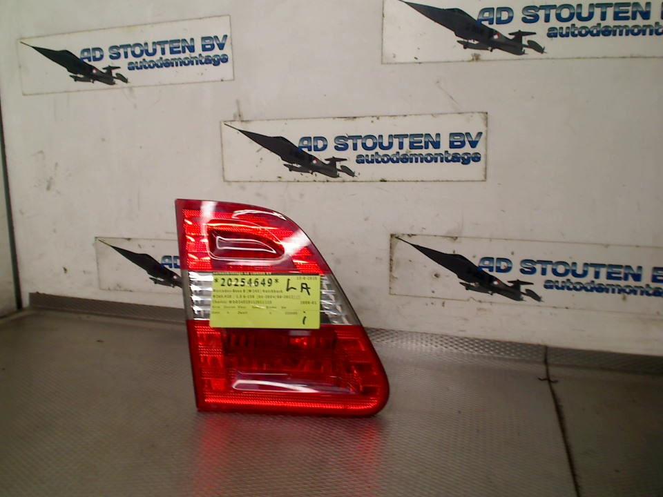 Achterlicht Links binnen Mercedes-Benz B (W245) 2008 A169820, Auto-onderdelen, Gebruikt, Mercedes-Benz AG, Mercedes-Benz, Mercedesstraße 120, Stuttgart 70372, , Duitsland