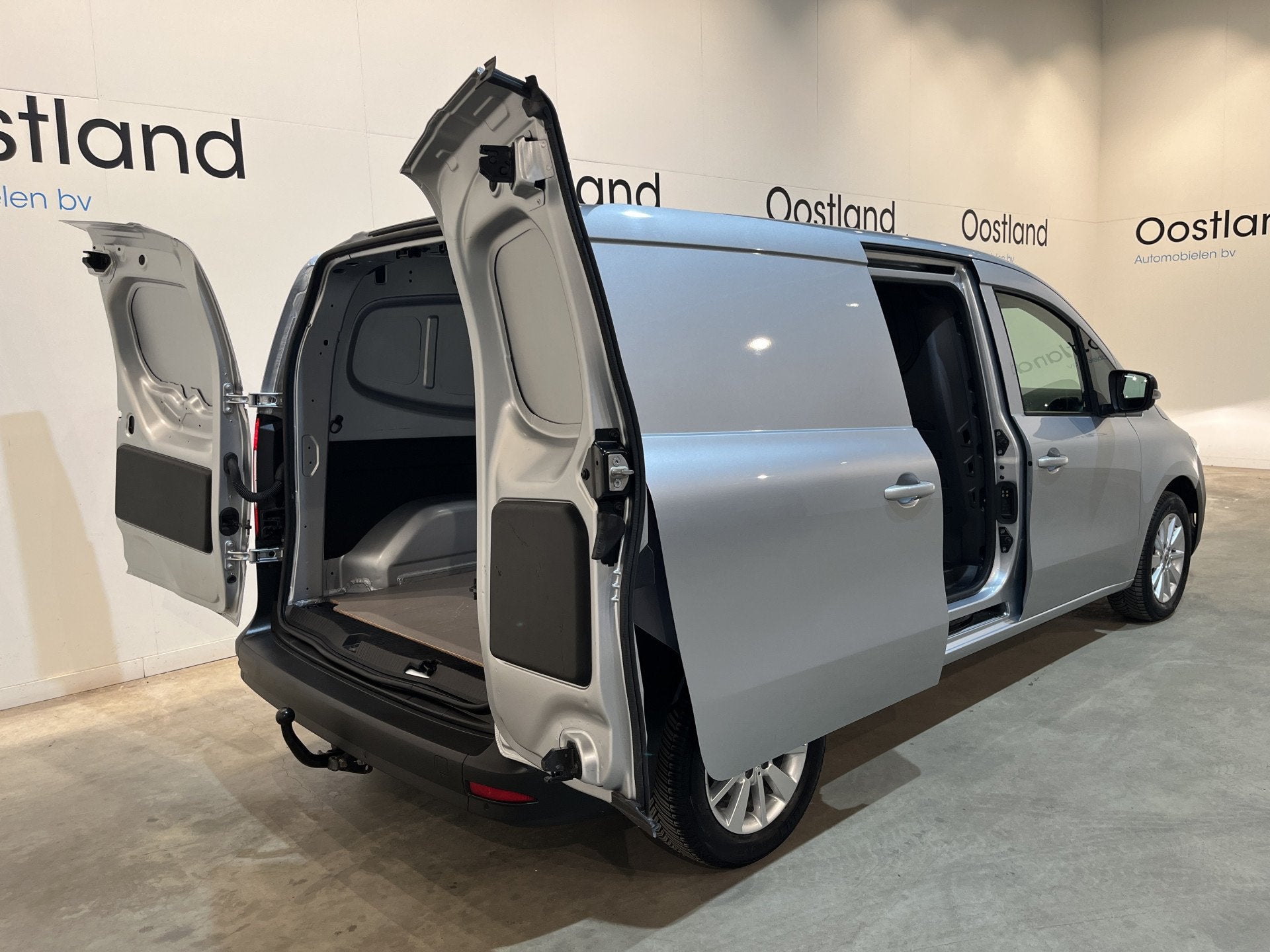 Mercedes-Benz Citan 113 L2 Pro Automaat Benzine / Euro 6 / A, Gebruikt, 4 cilinders, Met garantie (alle), Mercedes-Benz