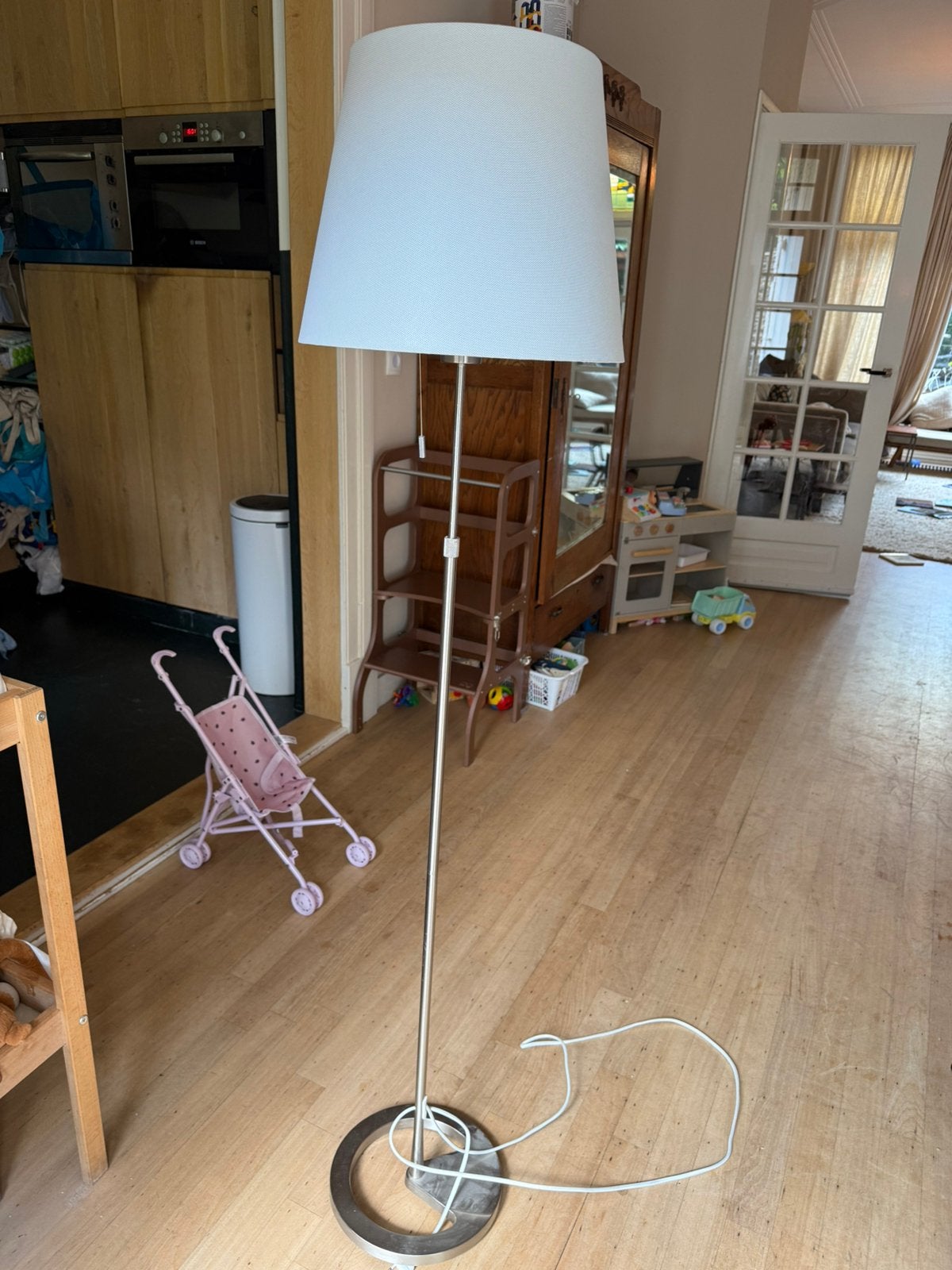 GRATIS Nyfors IKEA lamp wit, Huis en Inrichting, Lampen | Vloerlampen, Ophalen of Verzenden, Zo goed als nieuw, Minder dan 100 cm