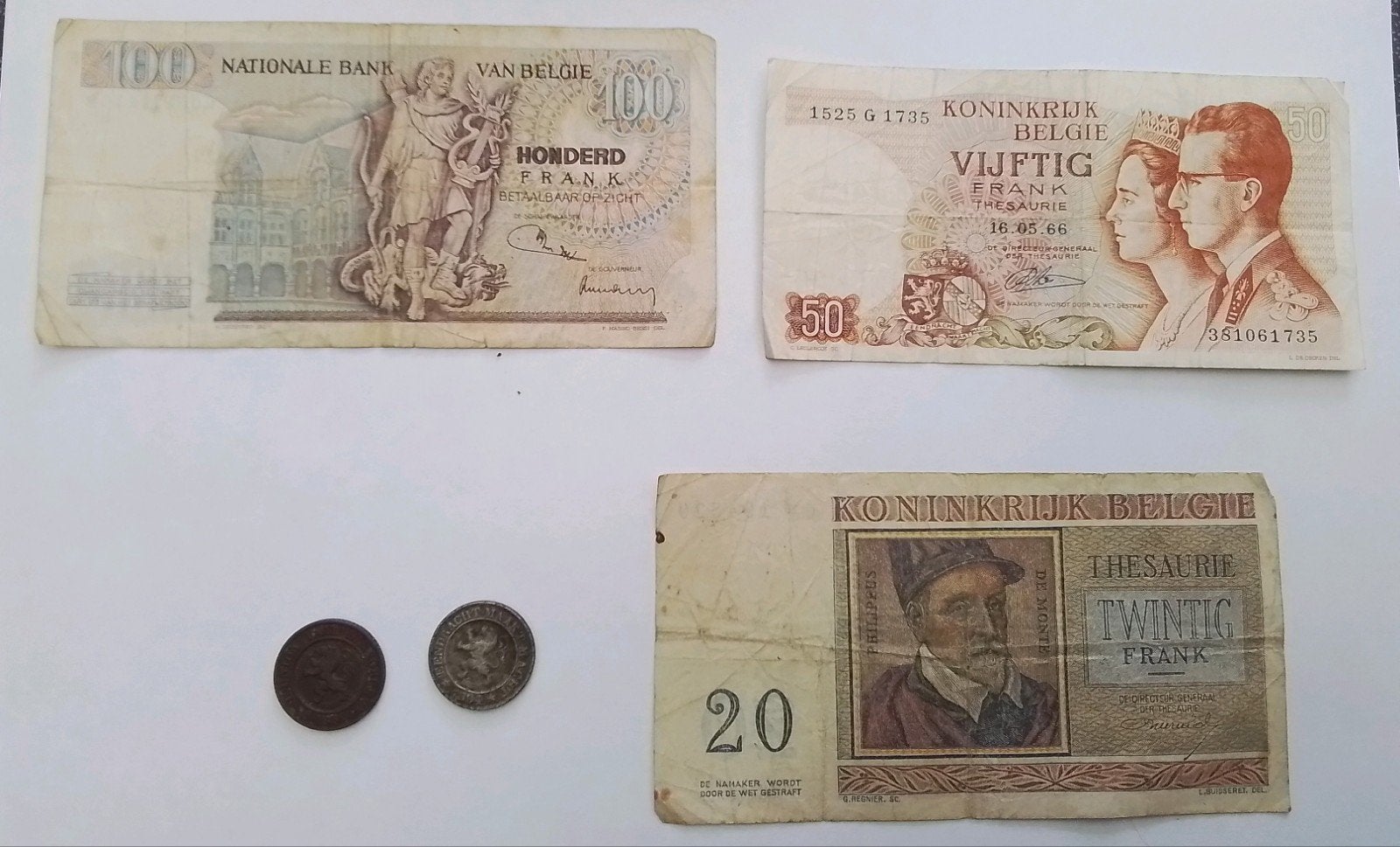 Oude Belgische bankbiljetten en 2 munten uit 1861 en 1894, Ophalen