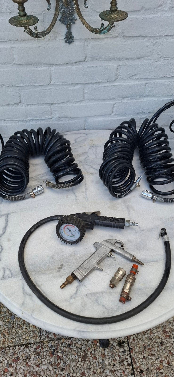 Luchtslangenset met blaaspistool en bandenspanningsmeter, Gebruikt, 6 tot 10 bar, Ophalen of Verzenden, Minder dan 200 liter/min