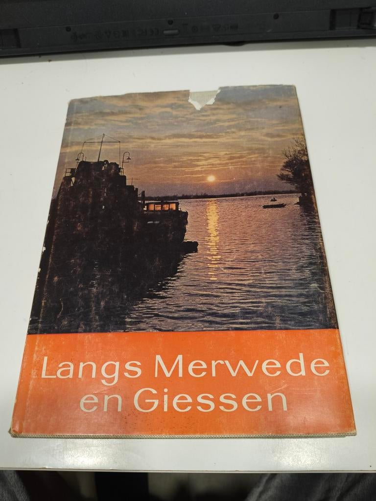 Langs Merwede en Giessen met stofomslag, Verzenden, Gelezen