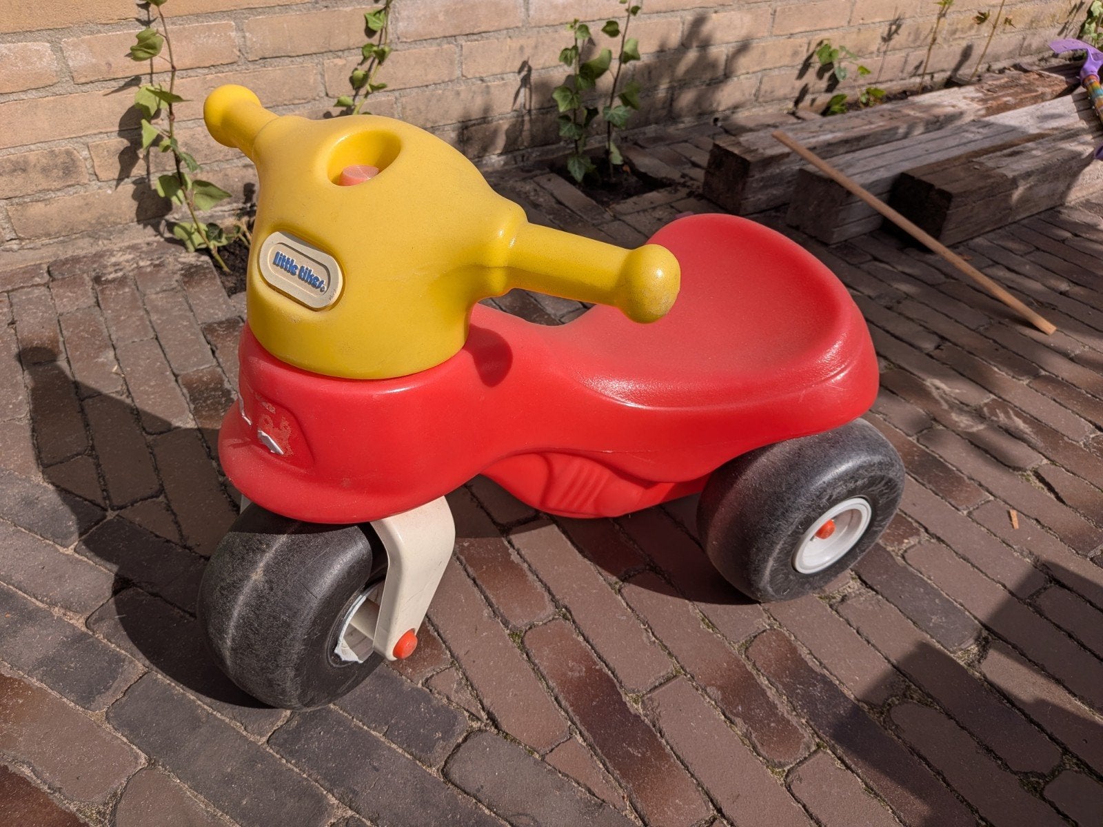 Little Tikes loopauto rood/geel, Ophalen, Gebruikt, Loopvoertuig