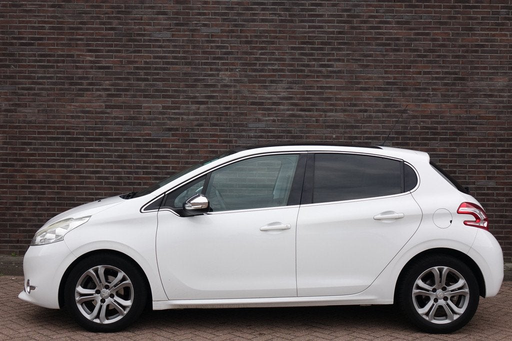 Peugeot 208 1.6 VTi Allure automaat, panoramadak, leder, cli, Euro 5, Gebruikt, Bedrijf, 1598 cc