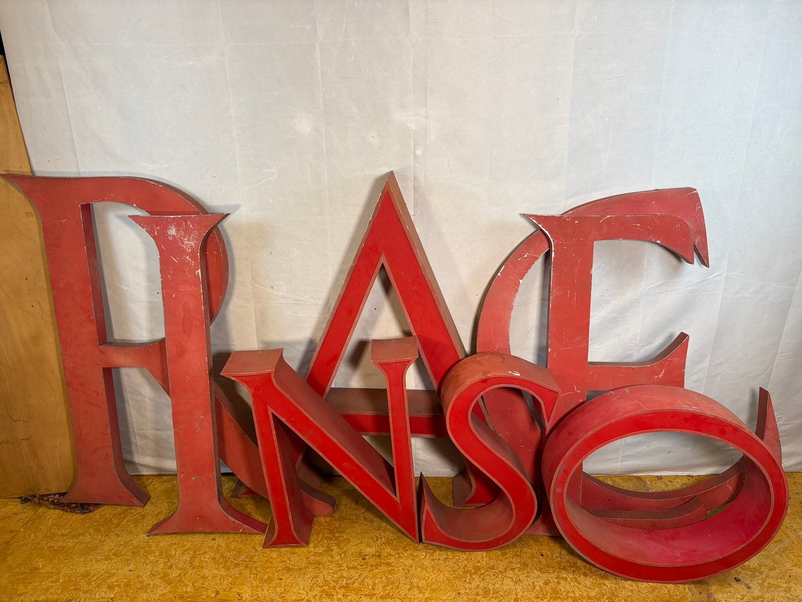 Gratis bezorging!Vintage Industriële MetalenLettersDecoratie, Huis en Inrichting, Woonaccessoires | Wanddecoraties, Gebruikt, Industrieel