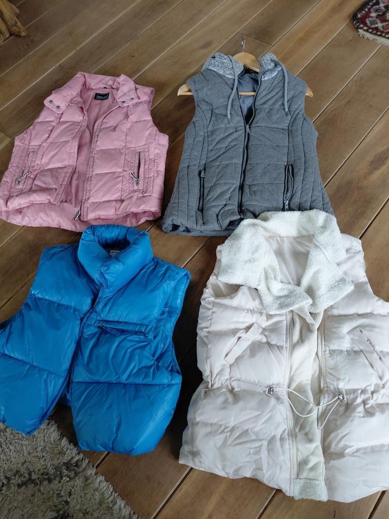 4 Dames Bodywarmers - Diverse Kleuren en Merken, Maat 38/40 (M), Bershka, SOHO NEW YORK, Ophalen of Verzenden, Roze