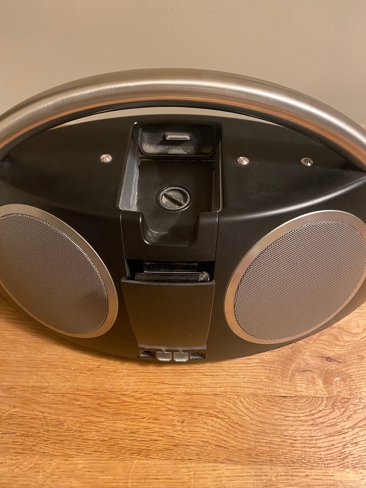 Foto 3 van Harman Kardon speaker voor ipod en aux