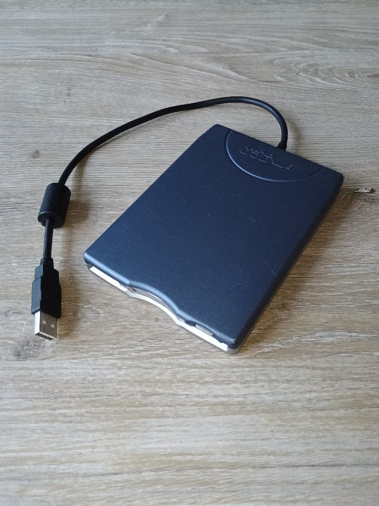 externe usb floppy diskette drive mitsumi d353fue, Gebruikt, Ophalen of Verzenden, Windows, Extern