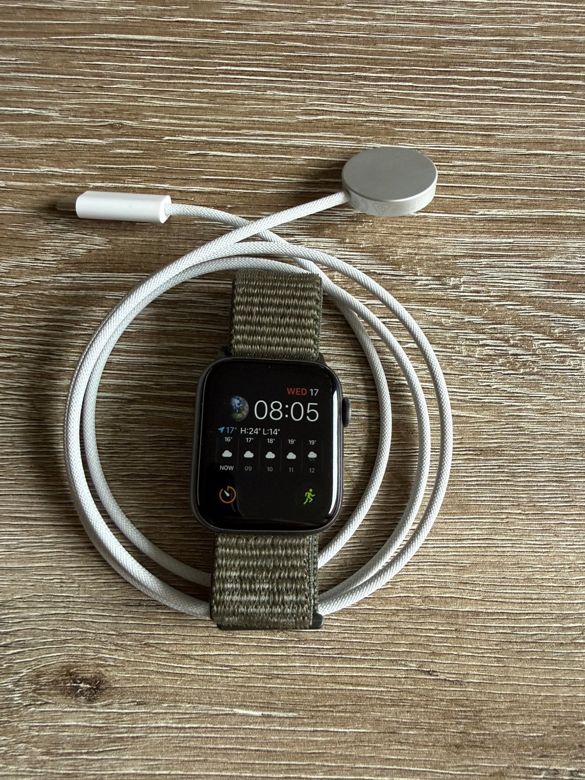 Apple Watch Series 5 44mm met oplader, Ophalen, Zo goed als nieuw, Zwart, IOS