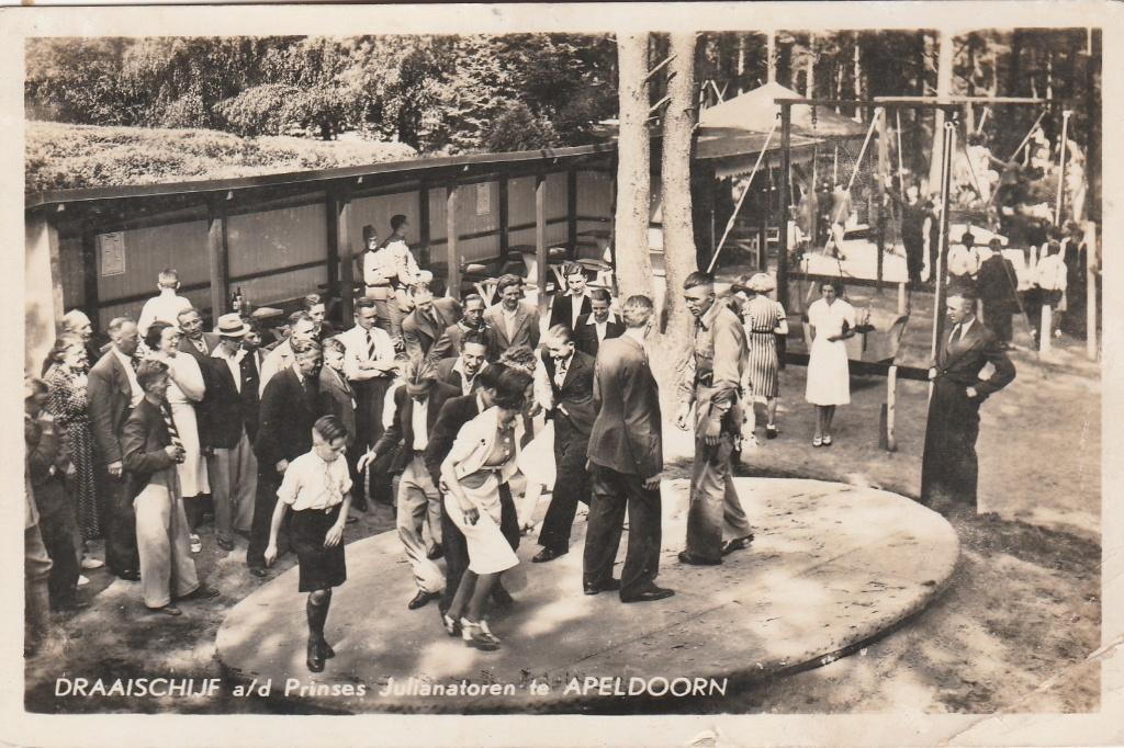 apeldoorn- draaischijf julianatoren, Verzamelen, Ophalen of Verzenden, 1940 tot 1960, Gelderland