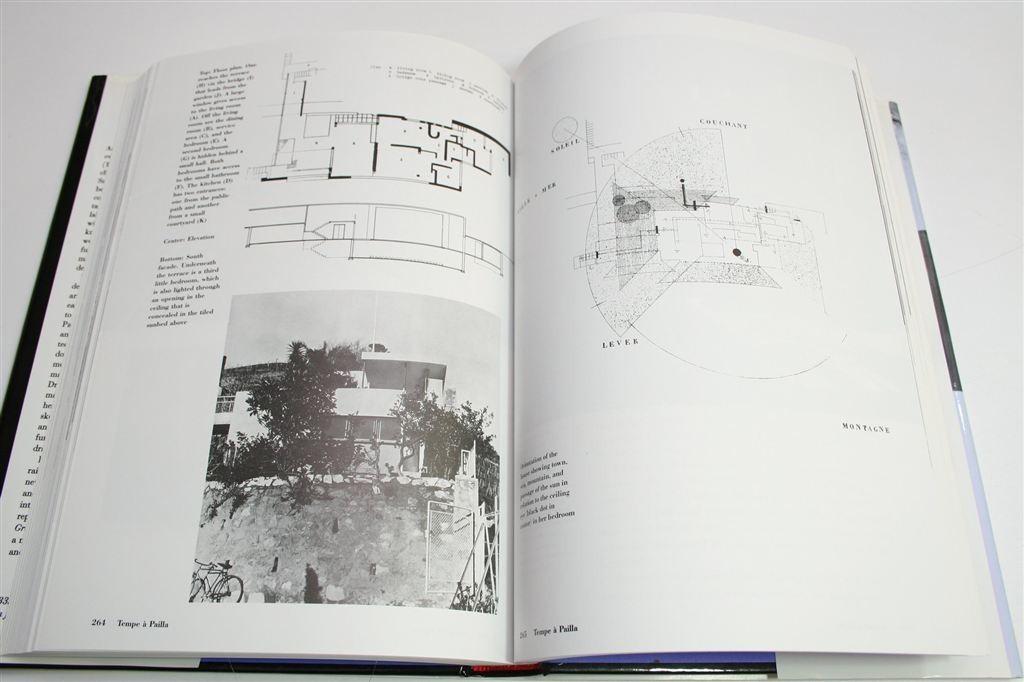 Eileen Gray — Architect & Designer, Ophalen of Verzenden, Zo goed als nieuw, Architecten