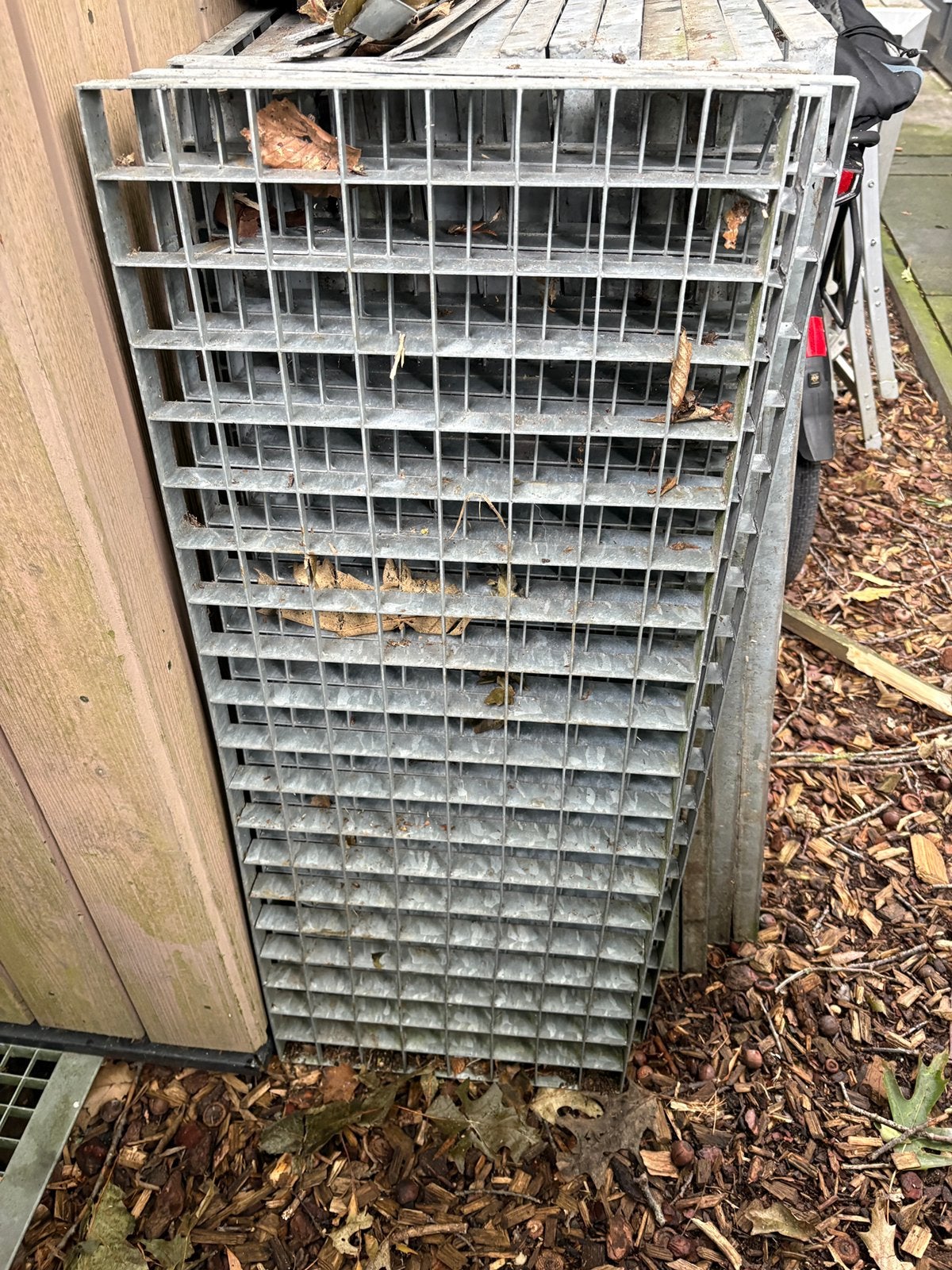 18 x gegalvaniseerde roosters, Ophalen, Gebruikt, Overige materialen