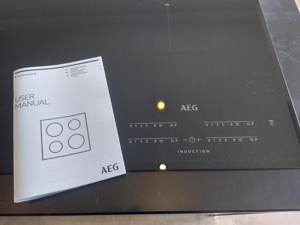 AEG 80CM kookplaat iae8442sfb ONGEBRUIKT, Witgoed en Apparatuur, Kookplaten, Ophalen, Nieuw, 4 kookzones, Inbouw